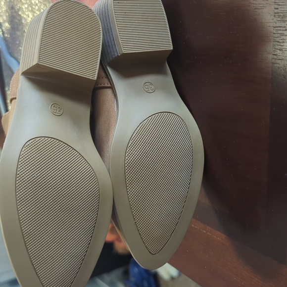 Tan Ankle Booties Boots - Picture 3 of 3